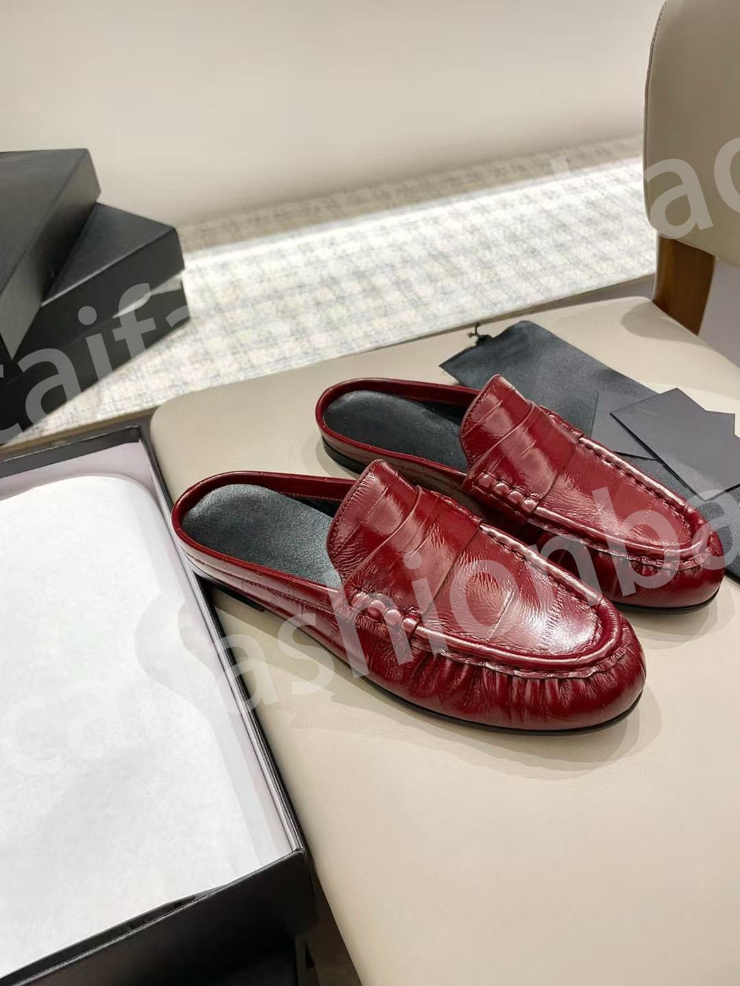 Top version designer women's classic casual shoes for parties and weddings, flat shoes in sizes 35-41, customizable for larger sizes, available in 202516 multiple colors