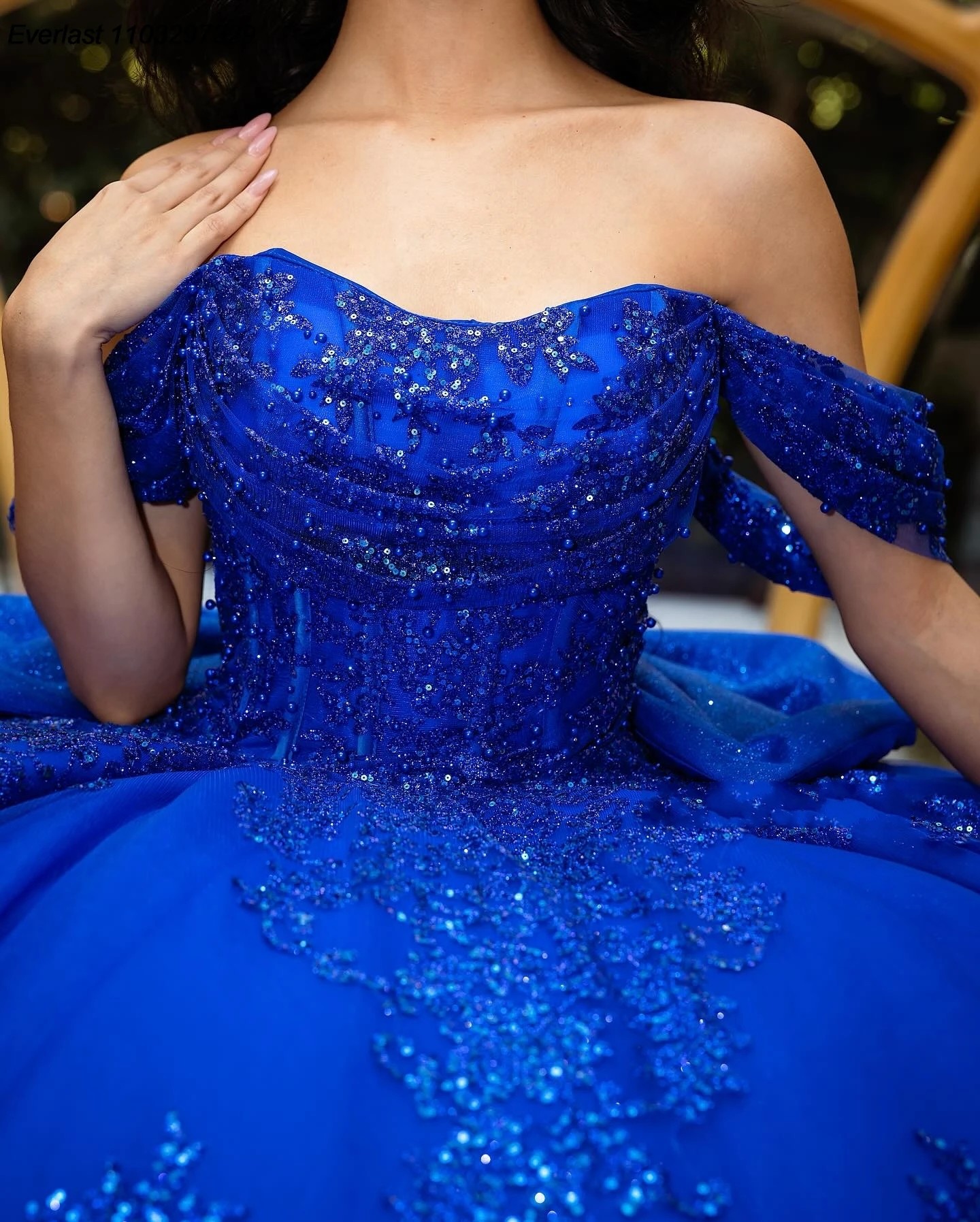 2025 Glitter Royal Blue Quinceanera Dress Ball Gown Sequins Applique Beaded Bow Sweet 16 Vestidos De 15 Ano Vestidos De Debutante Birthday Ballkleid