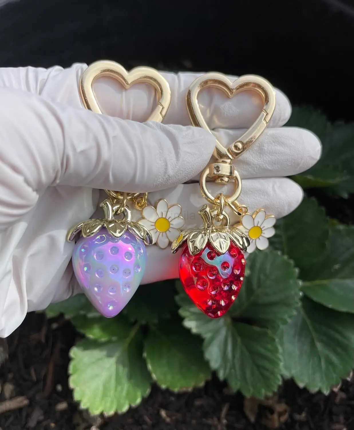 ute Strawberry Keychain Bag Charms Kawaii Heart Flower Key chains Accessories Decor for Girls Purse Gifts U250723