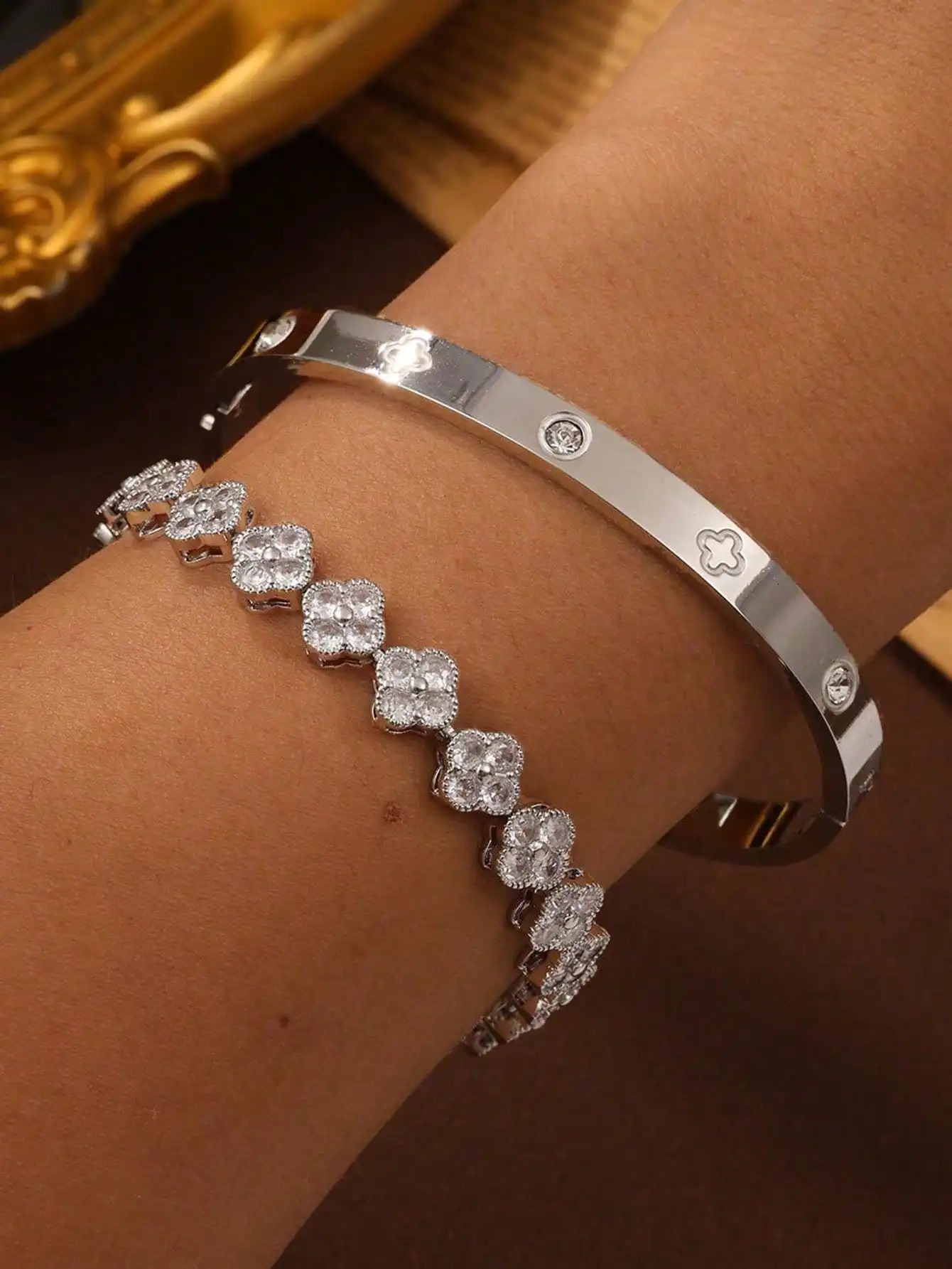 UILZ Delicate Lucky Clover Women Bracelet High Quality Stainless Steel Morandi Colors Shining Zircon Inlaid Charm Jewelry Gift 250715