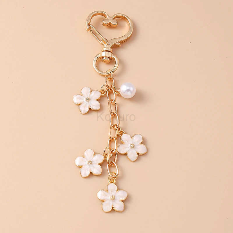 ute Enamel Pearl Flower Keychain Plant Key Ring Pendant for Women Girls Handbag Decoration DIY Handmade Jewelry Gifts M250723