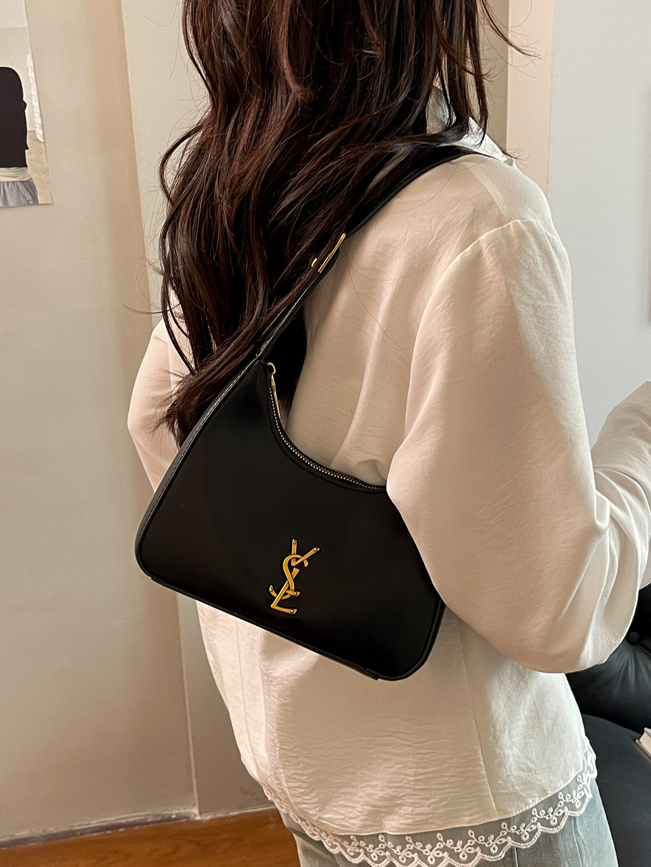 Designer bag Shoulder Bag Luxury Bag beach bag Crossbody Purse Designer 2025 New Women's bags summer woven bags small hollow bag underarm commuti
