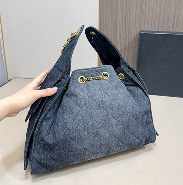 The denim bag is fashionable and practical, making it an excellent companion for shopping, studying, or working.