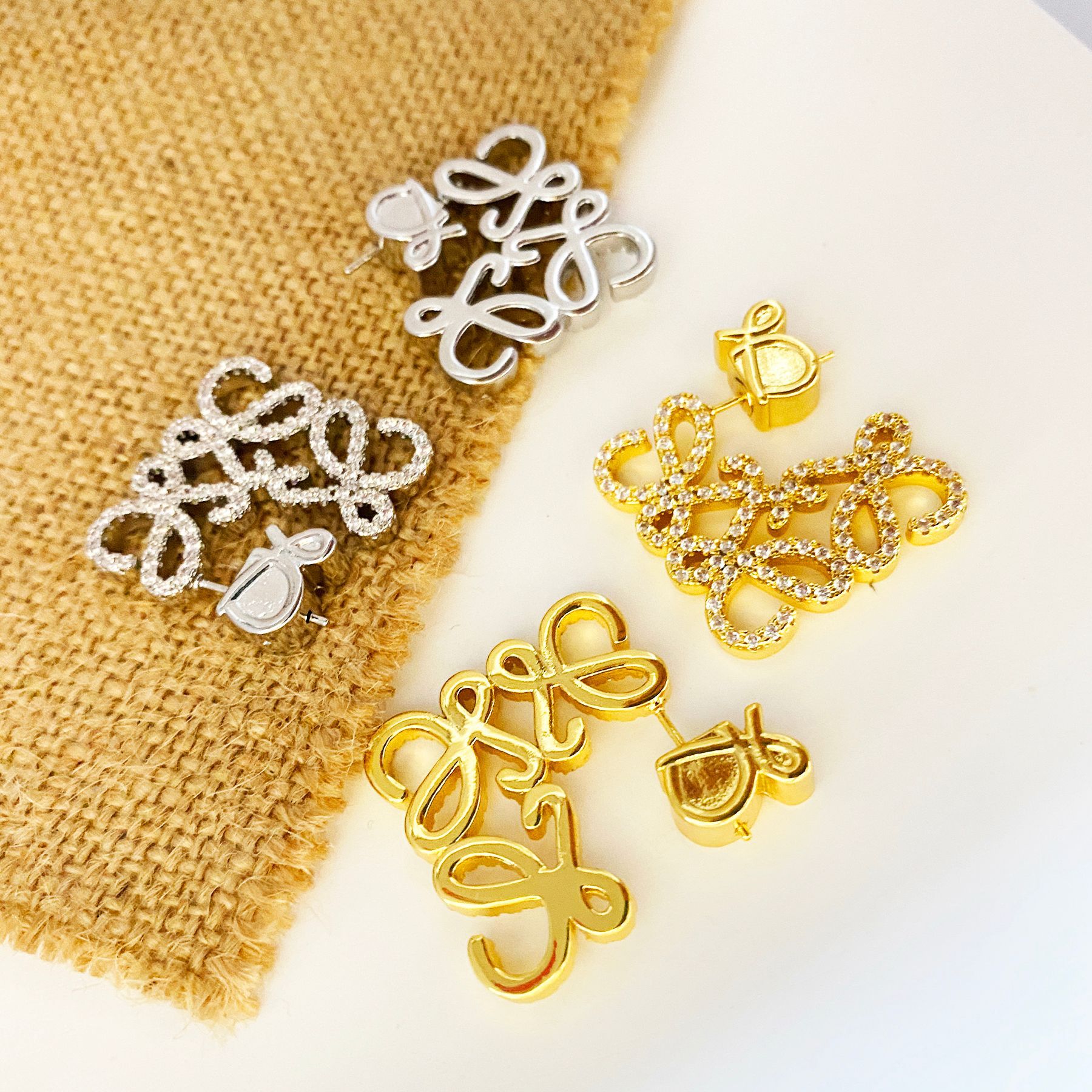 Luo family French Full diamond earrings