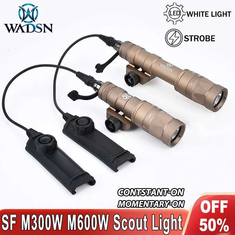 WADSN M300W M600W Tactical Flashlight Strobe Scout Lamp Airsoft Hunting Weapon Light Dual Control Switch Fits 20mm Picatinny Rail W250722
