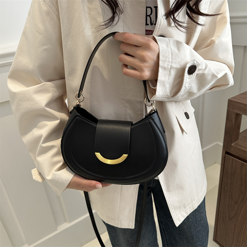 Summer new women's crossbody bag fashion new niche bag summer women's retro single shoulder armpit bag new women's single shoulder bag 