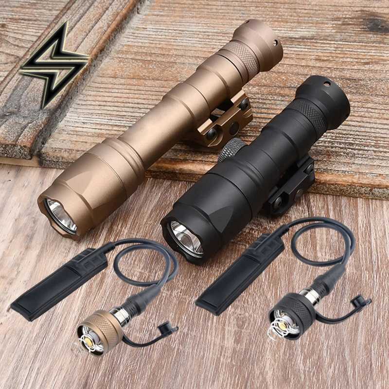 WADSN Tactical SF M600 M300 M600C Flashlight Hunting Weapon Light Airsoft Gun AR15 Rifle Torch Scout Light 20mm Picatinny Rail W250722