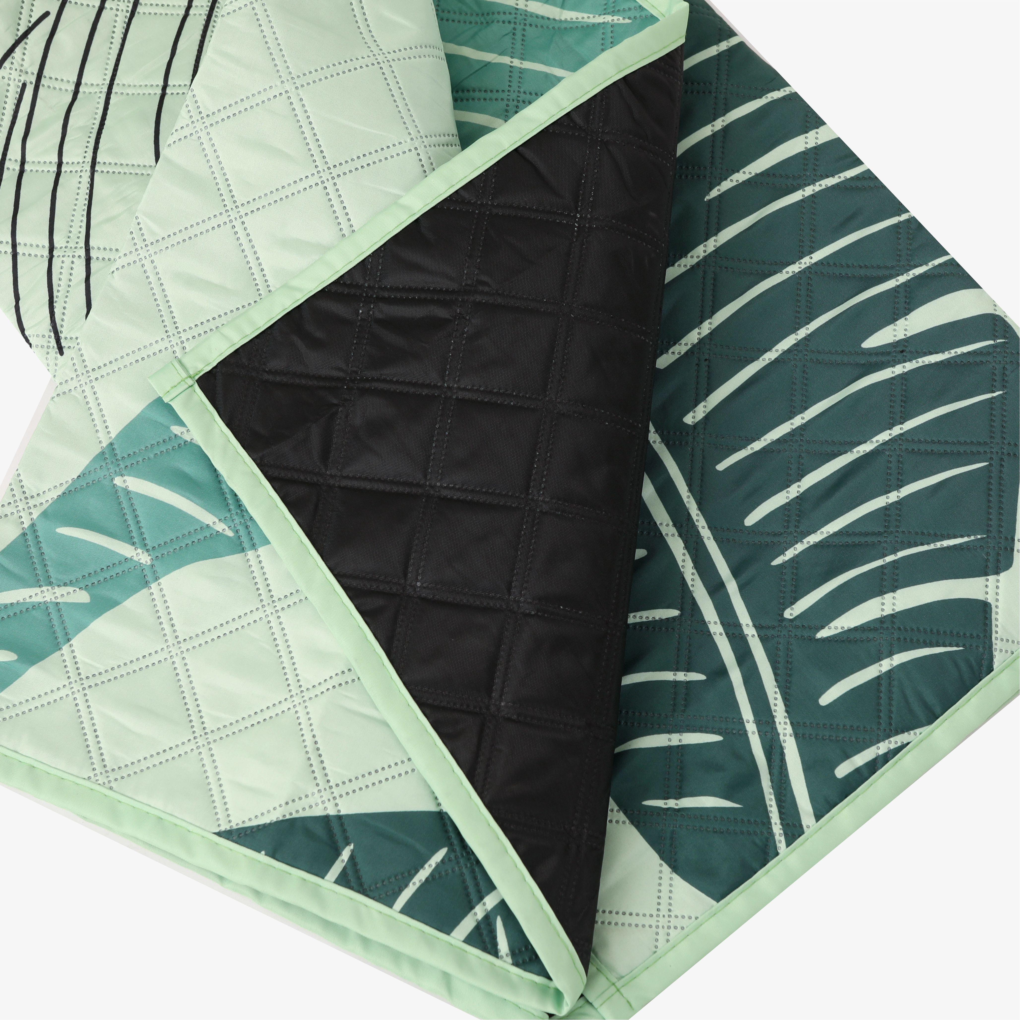 Outdoor moisture-proof mat, thickened picnic mat, camping outdoor waterproof lawn tent, portable floor mat, outdoor beach canvas Tropical green plants