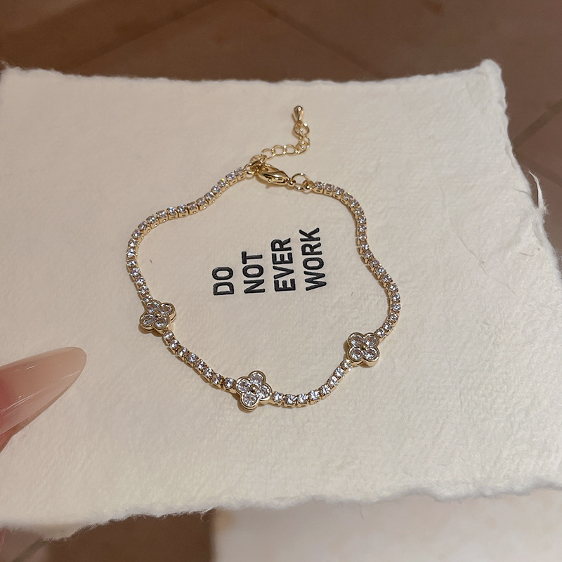 Gold - Tone Clover - Linked Bracelet With Rhinestone Accents, Chic Daily Jewelry, High - Quality Sparkling Gift For Her