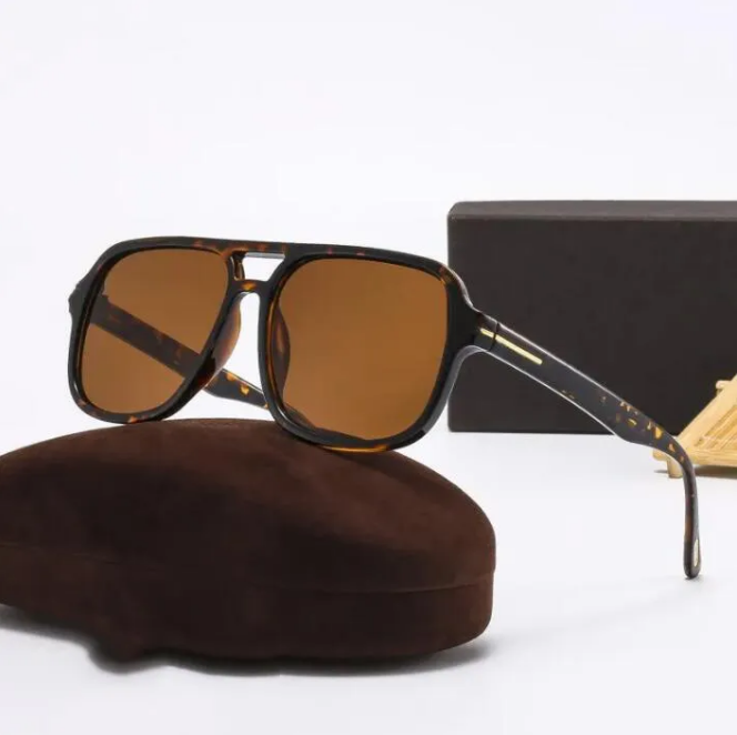 Charm Large frame Sunglasses Vintage TomFd Sunglasses Trendy Man Woman Sunglasses Unisex Brand Eyewear Elegant Style Designer Beach Sunglasses Best Quality