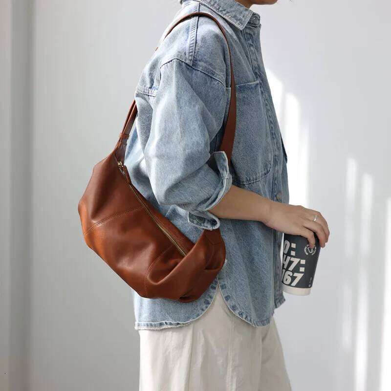 Luxury designer niche fashion messenger women soft cowhide shoulder bag practical and portable