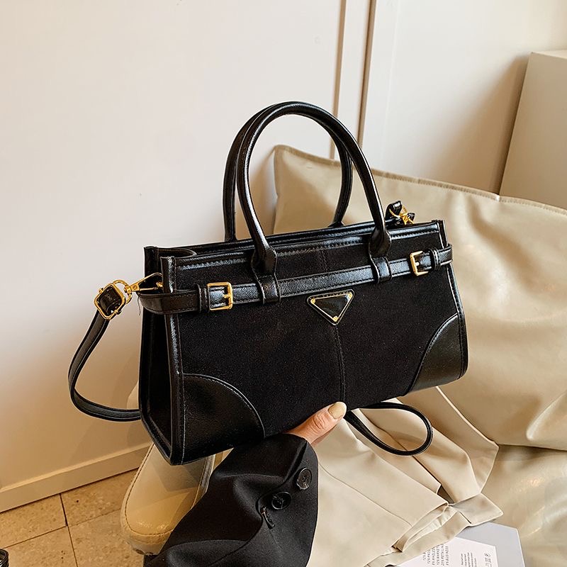 Quality New Designer Bag Luxury Shoulder Bags For Commuting PU Black Luxury Bag Large Capacity Crossbodybag Four season universal shoulder strap Splic
