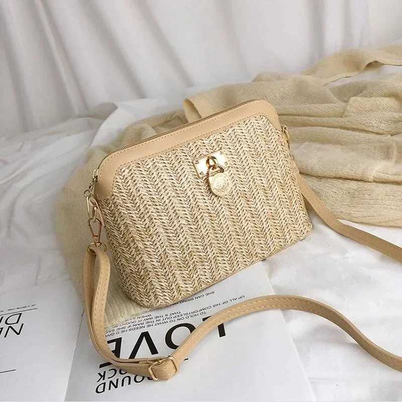 Casual Chains Straw Bucket Bags 2025 Women Summer Messenger Bag Rattan Bags Beach Lady Travel Purses and Handbags Shoulder Bag S250723