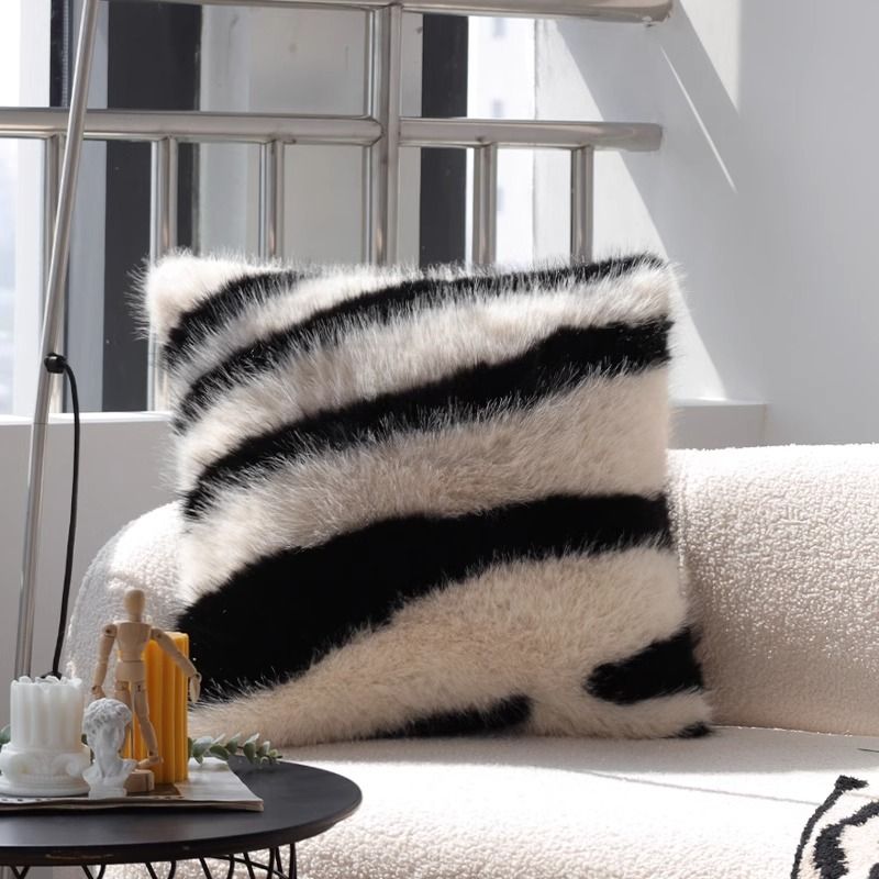 Designer French Light Luxury High-End Ins Black And White Pillowcase Living Room Modern Sofa Simple Pillow Bedside Nordic Cushion (not including Inser