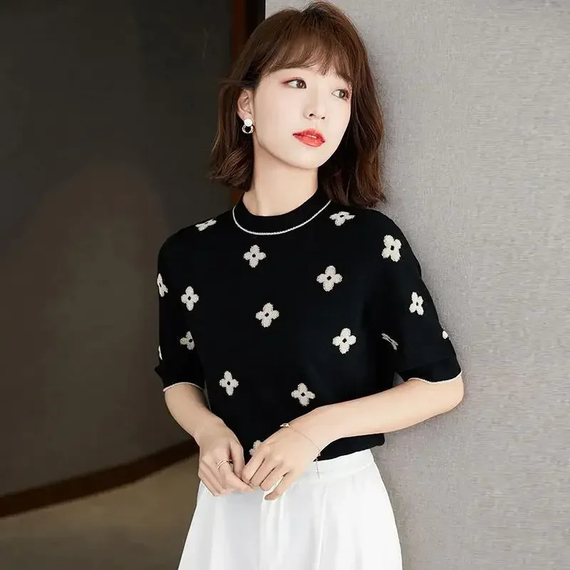 Casual Thin Knitted TShirt Summer Short Sleeve Tops Elegant Womens Clothing Embroidery Flower Fashion Tee Shirt Femme 250718
