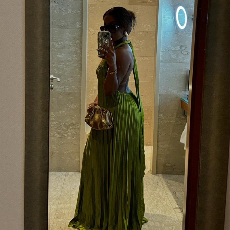 Womens clothing 2024 autumn new sweet and fresh hanging neck V-neck exposed back pressure pleated oversized swing dress