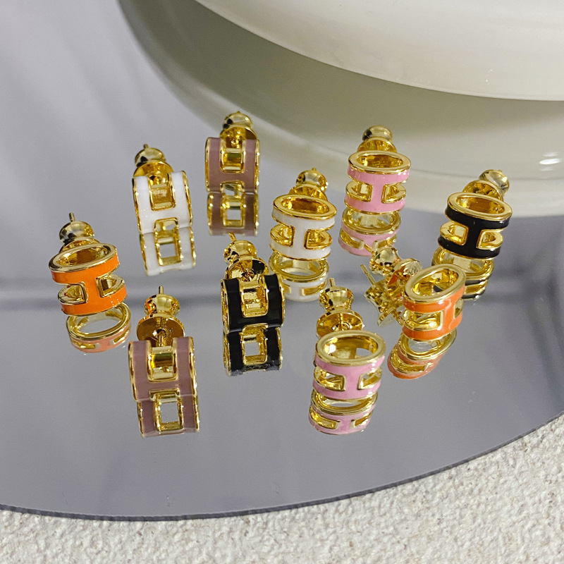 02 H Gold Hoop Designer Earrings Women Layered Personality Jewellery Luxury Stud Girls For Party