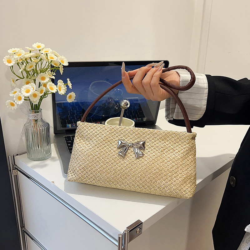 women's 2025 Summer new women's crossbody bag woven hollow bag Summer new wide shoulder strap retro straw woven new women's shoulder ba