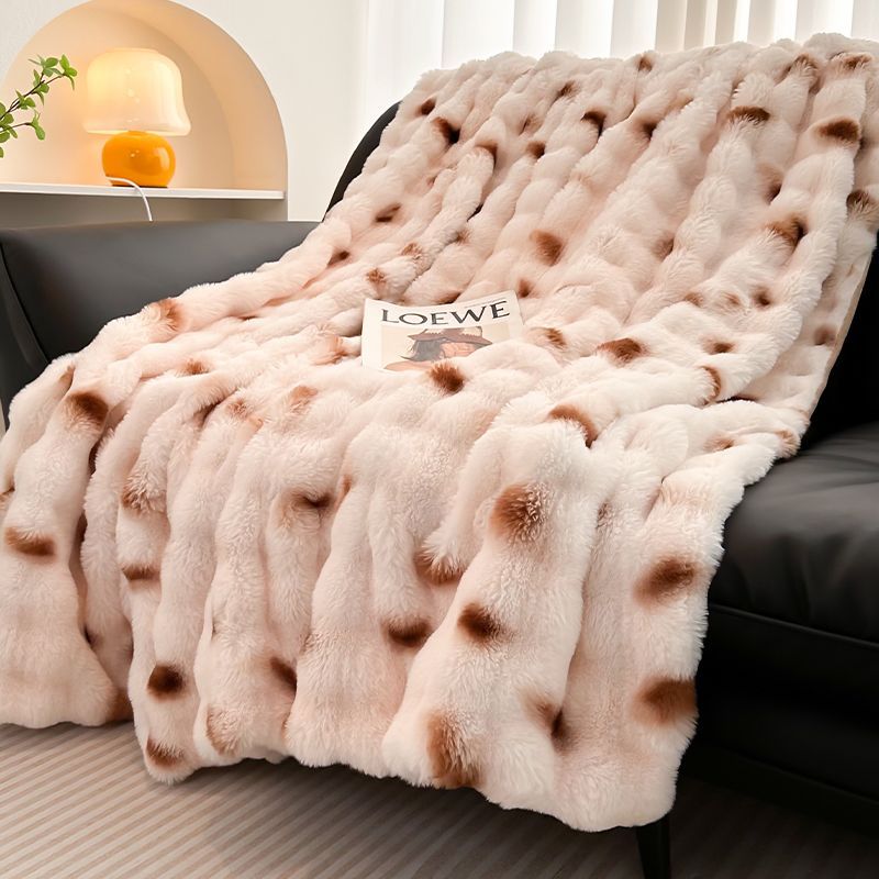 Designer Rabbit Fur Blanket Luxury Soft Fluffy Thick Blanket Flower Print Classic Letter Logo Cozy Milk Velvet Office Rest Blanket Coral Fleece Sofa B
