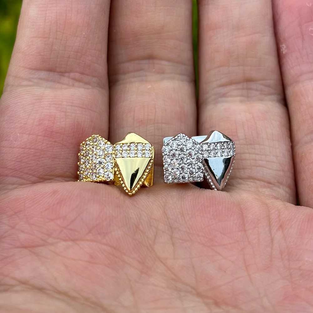 RACHELZ Hip Hop Double CZ Stone Teeth Grillz Fangs Fashion Micro-Paved Zircon Tooth Caps For Women Men Jewelry Dental Grills XJ250722