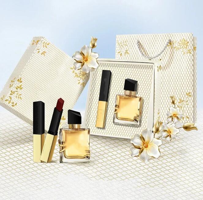 Makeup Set Little gold bar lipstick perfume sets Collection Matte Lipstick 30ml Perfume 2 in 1 Cosmetic Kit with Gift Box for Women Beauty High Qualit