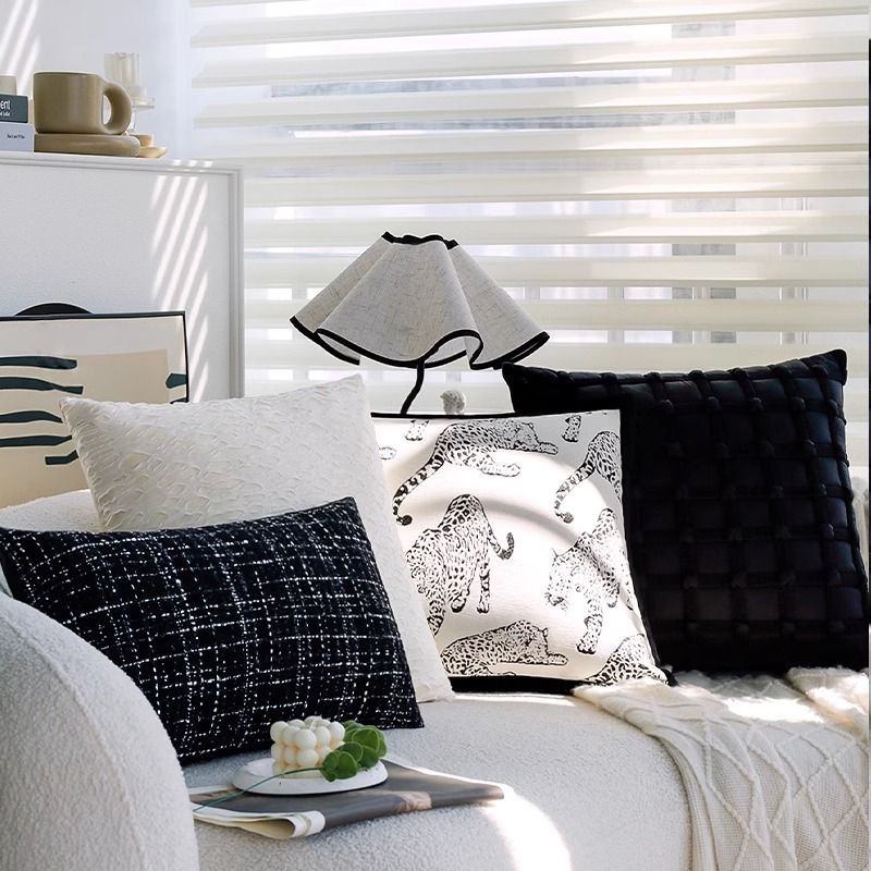 Designer French Light Luxury High-End Ins Black And White Pillowcase Living Room Modern Sofa Simple Pillow Bedside Nordic Cushion (not including Inser