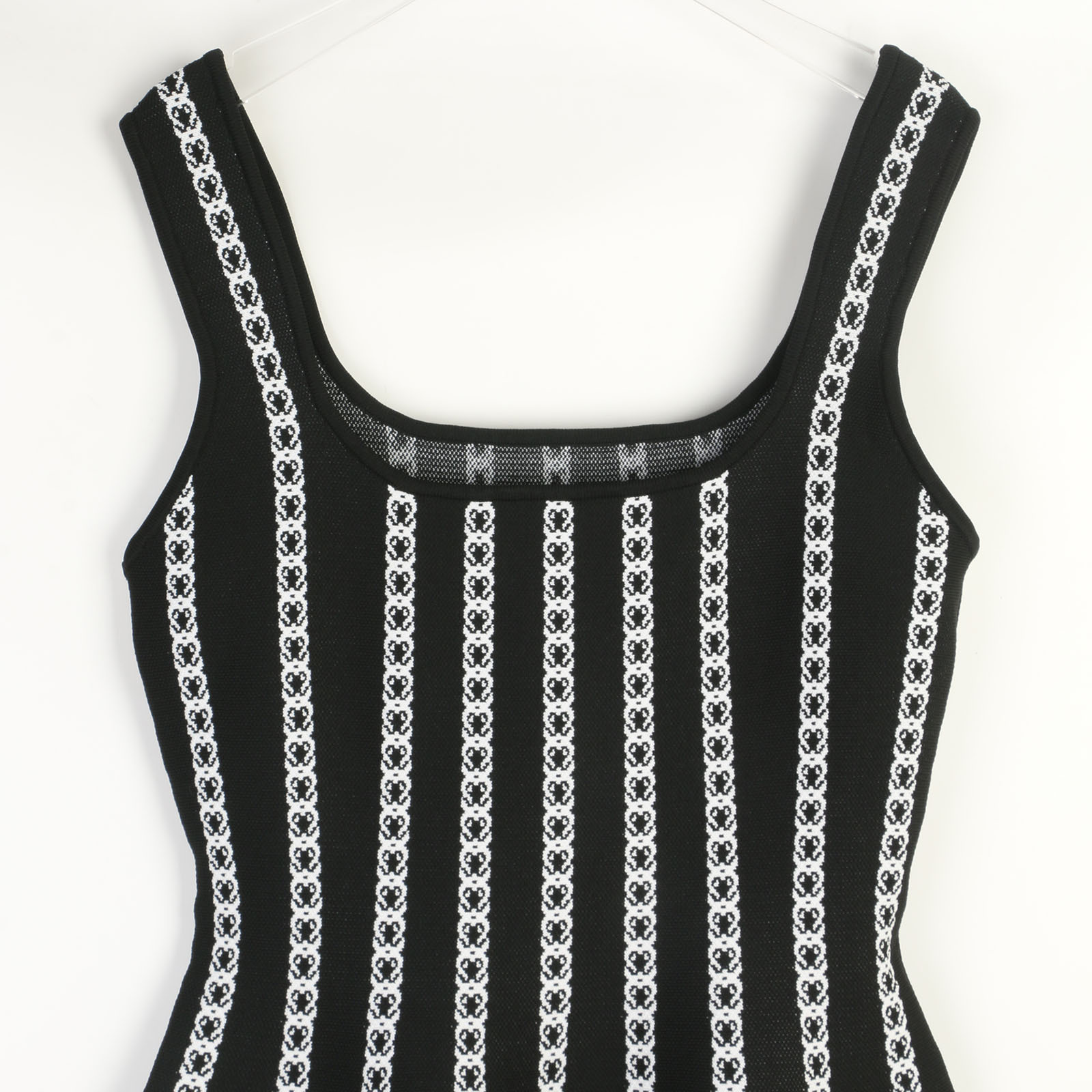 Sleeveless Summer Dress - Fashionable Crew Neck Empire Waist Design for Women C260312