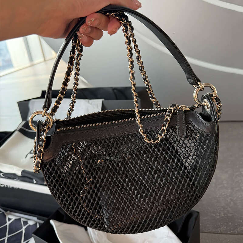 Designer Shoulder Bags Handbags Summer Transparent Fishing Net Bag Black Hollow Out Hobo Luxury New Lady Brooch Badge Clutch Purses