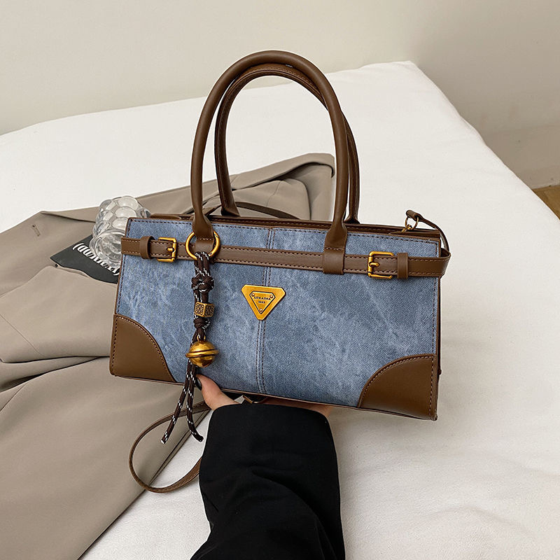 Quality New Designer Bag Luxury Shoulder Bags For Commuting PU Black Luxury Bag Large Capacity Crossbodybag Four season universal shoulder strap Splic