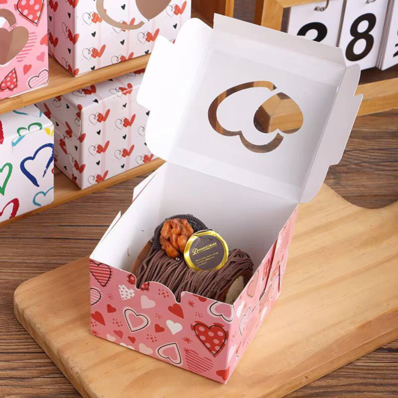 Valentine's Day Cute Love Heart Paper Box Matte Finish UV Advantage for Party Favor Candy Gift Chocolate Packaging with Window