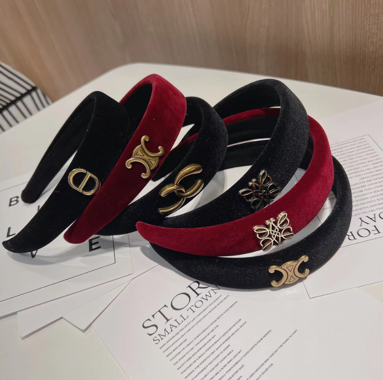 Black Vintage Velvet Hairbands Luxury French High-top Headbands with Letters Premium Red Velvet Hairbands