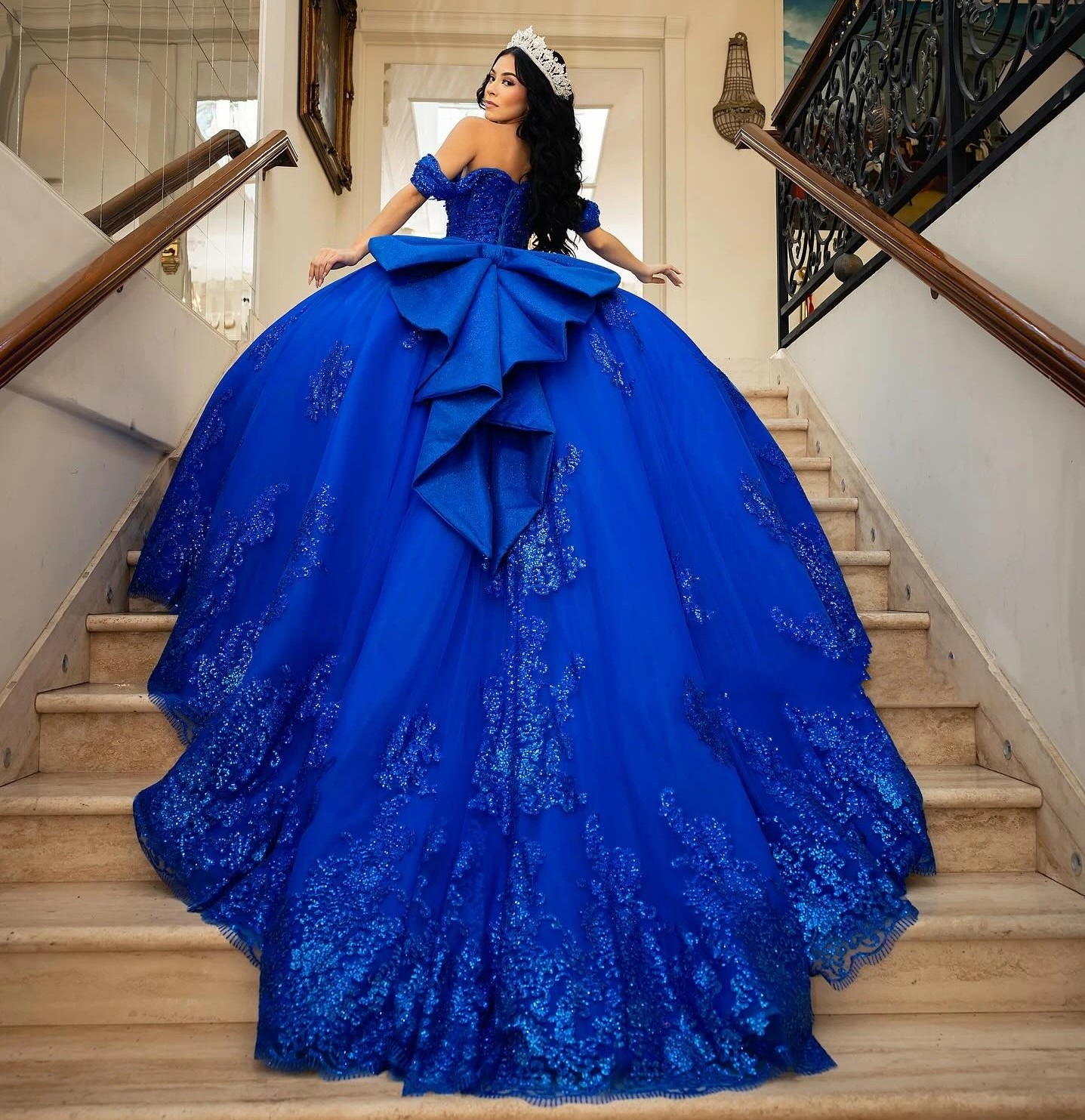 2025 Glitter Royal Blue Quinceanera Dress Ball Gown Sequins Applique Beaded Bow Sweet 16 Vestidos De 15 Ano Vestidos De Debutante Birthday Ballkleid