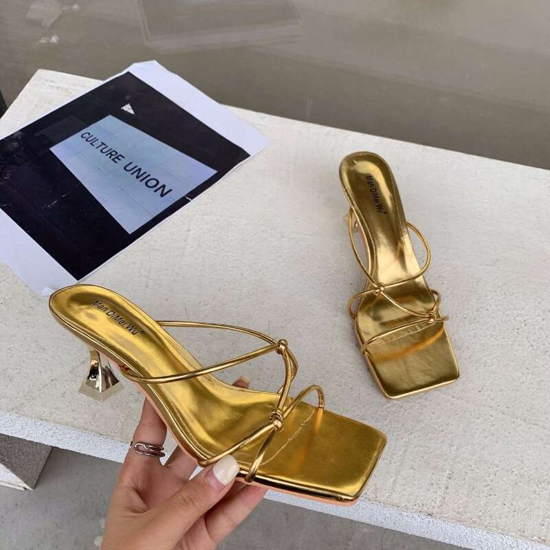 2025 Spring and Autumn New Fashionable Gold Square Open Toe Sandals for Women with Mid Outdoor Thin Heel, High Heel Slippers