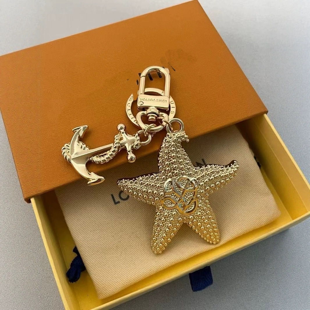 Light Luxury Bag Charms Designer Bag Charm Elegant Starfish Anchor Keyring Gold/Silver Plated Zinc Alloy Pendant Christmas Gift Fashion Car Accessories