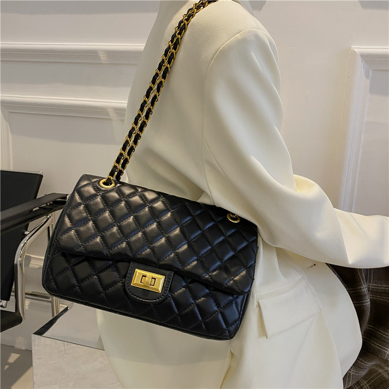 new Fashion Women's Bags Dia shaped chain strap shoulder cross - body a classic European and American style women's bag