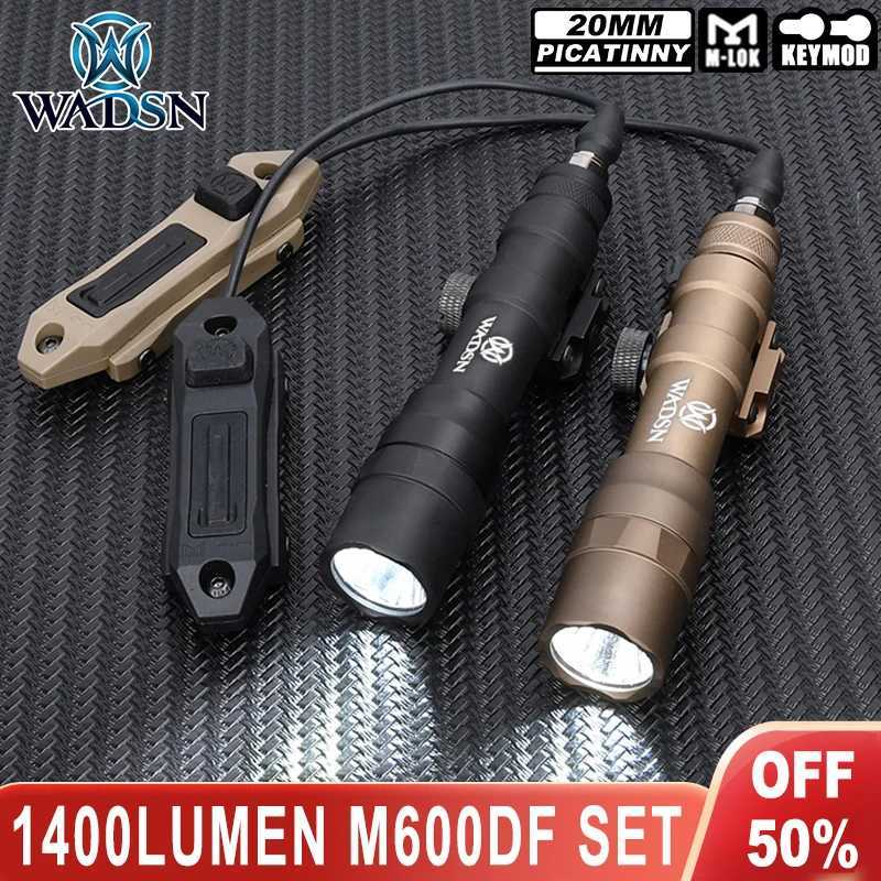 WADSN M600DF Flashlight Powerful 1400 Lumens Tactical Augmented Dual Function Pressure Switch Airsoft M600 Hunting Scout Light W250722