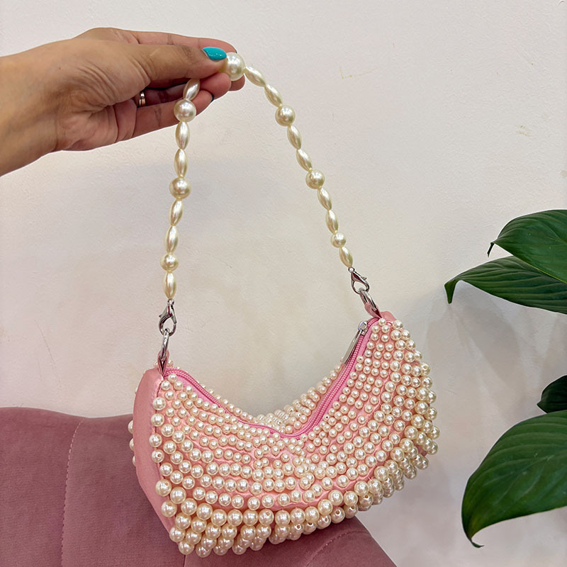 Sophisticated Feminine Accessory Premium Quality Pearl-Inlaid Handbag Ideal for Daily Use