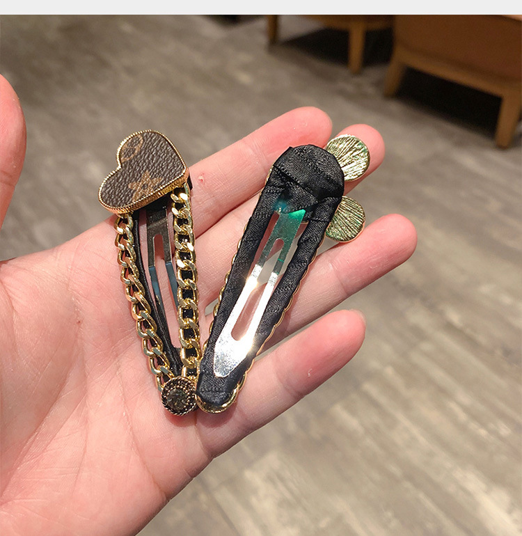 Classic Brand Hair Leather Print Metal Chain Edge Clamp Retro Style Side BB Clip Hair Accessory