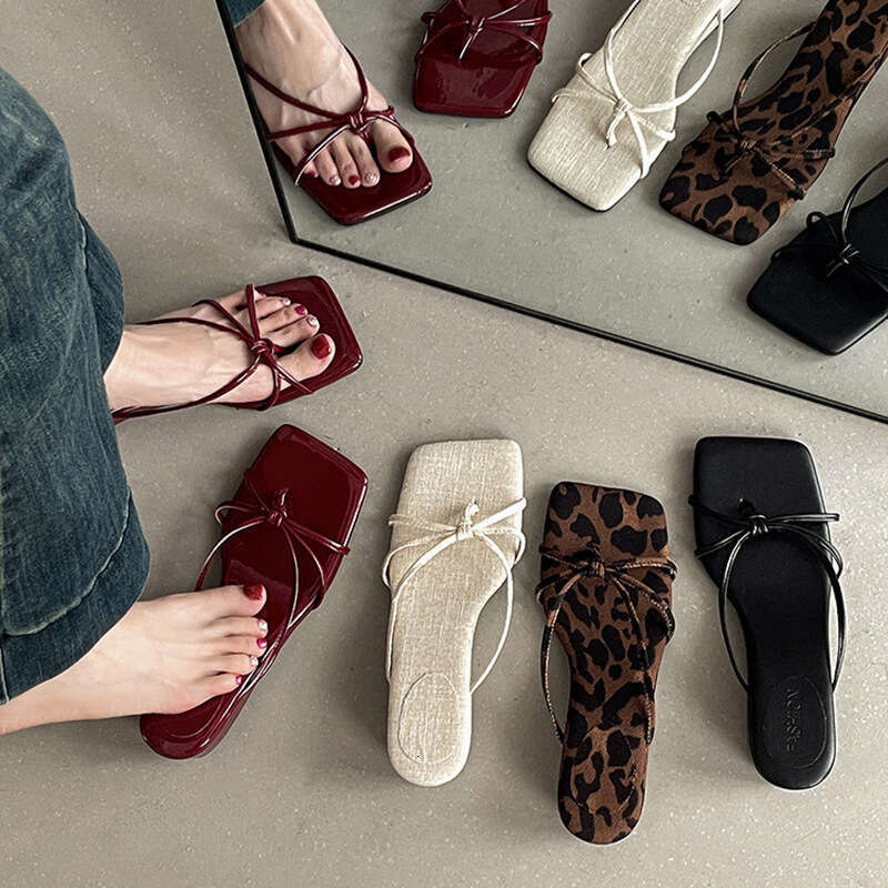 Fashion Leopard Print Thin Strap Open-Toe Wedge Flip-Flops for Women 2025 Summer Shoes Outdoor French Style Sandals