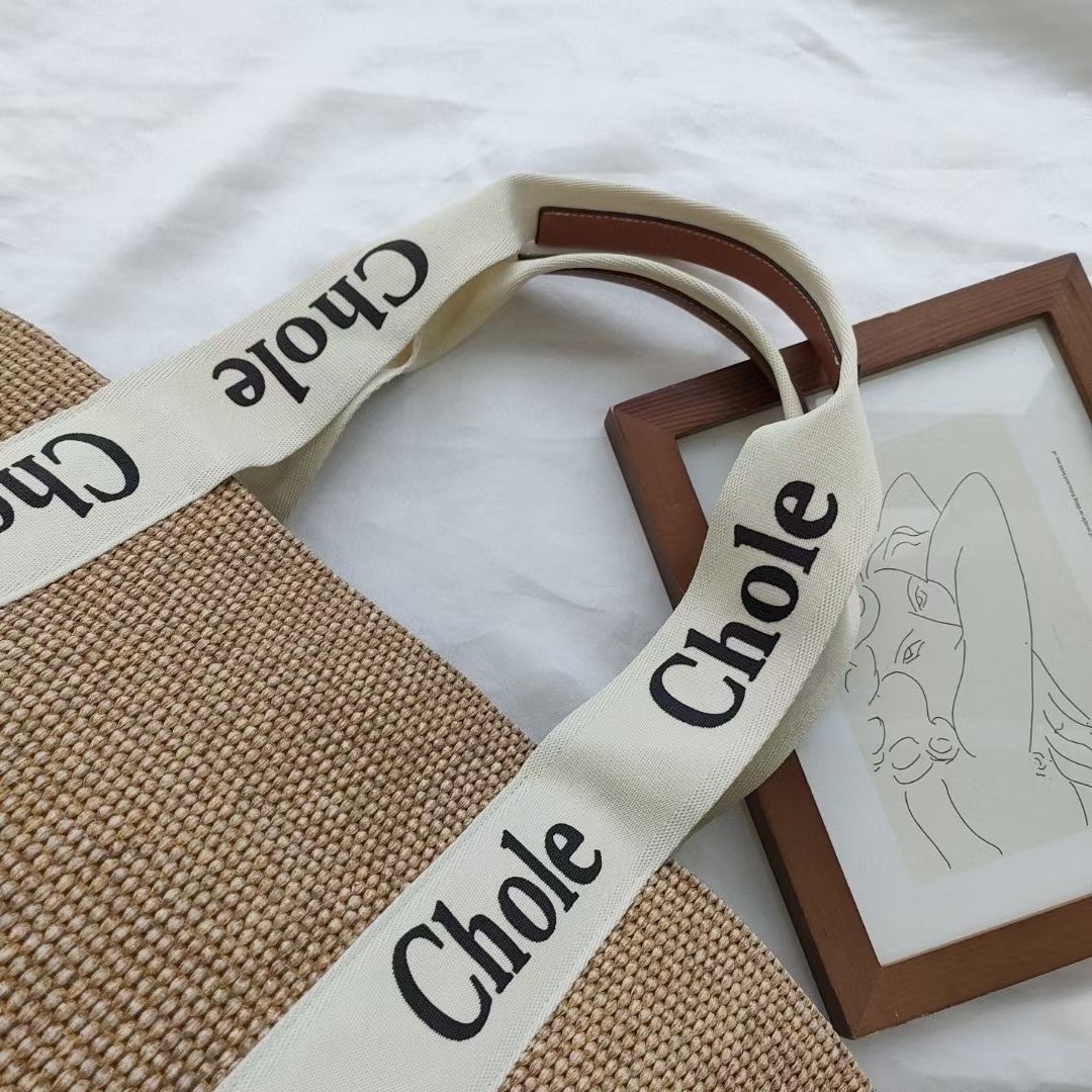 Seaside woven bags straw summer vegetable basket bags beach vacation women's new fashionable and Instagram popular styles 2025s
