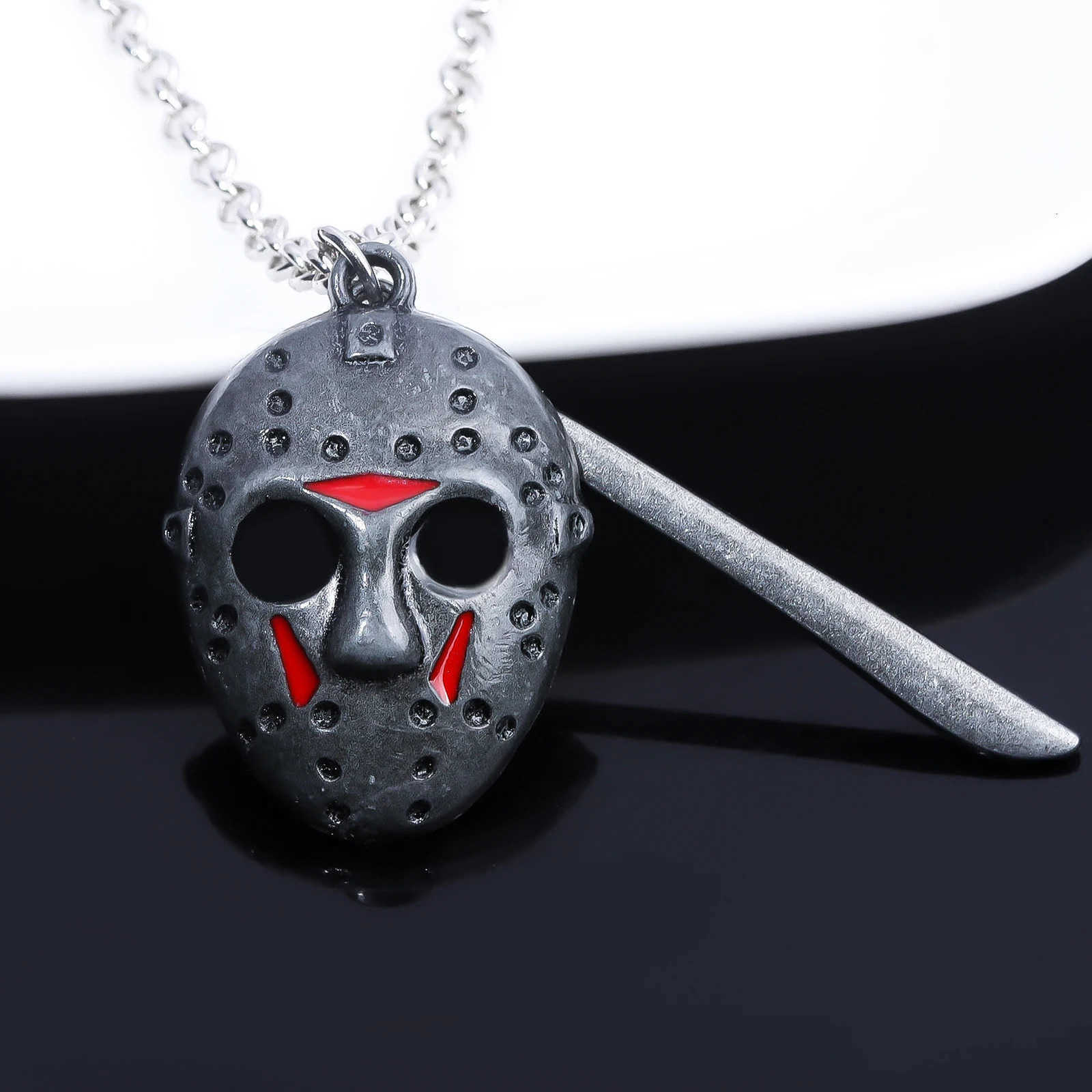 Horror Movie Keychain Jason Hockey Mask Kinfe Metal Keyring For Children Halloween Jewelry Gift M250723