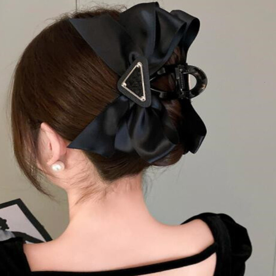 Hair Clips Barrettes Hair Accessories Hair Accessories Designer Hair Classic Triangle Luxury Letters Claws Girls Barrettes High Quality Gift Hair Accessories