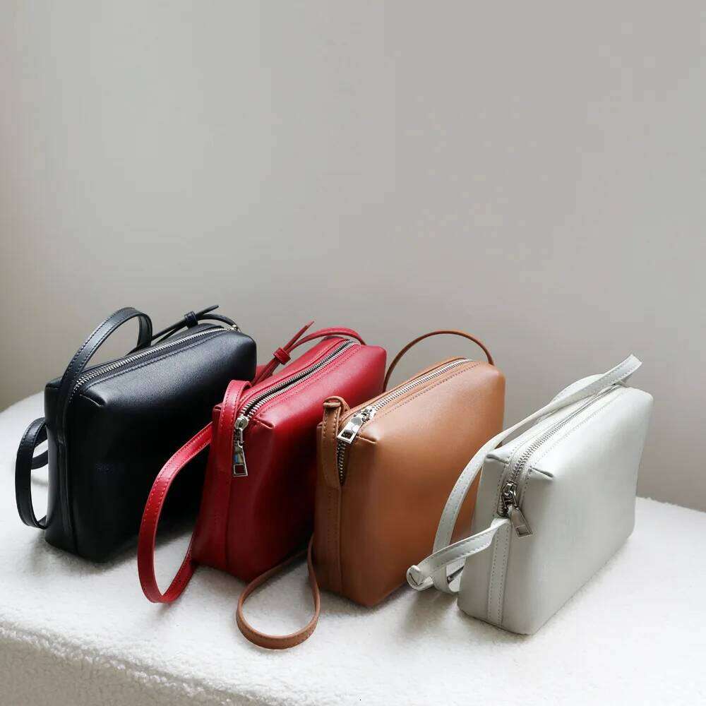Sheepskin Small Square 2025 New Niche Vintage Genuine Leather Mobile Phone Simple Women Mini One-Shoulder Crossbody Bag