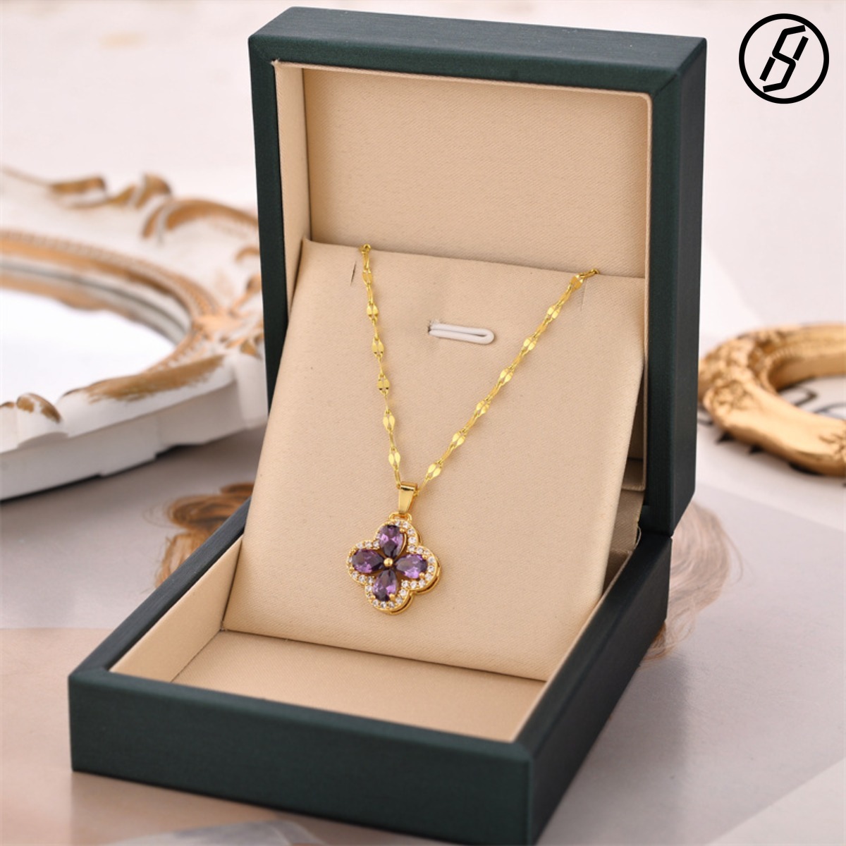 Micro-inlaid Zircon Violet Four-leaf Clover Necklace Accessories Titanium Steel for Women Light Luxury Versatile Clavicle Chain Designer Necklace