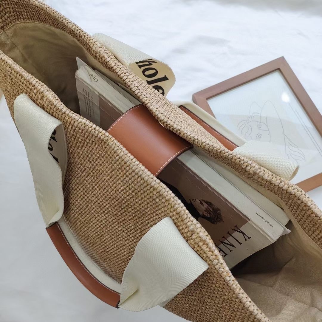 Seaside woven bags straw summer vegetable basket bags beach vacation women's new fashionable and Instagram popular styles 2025s