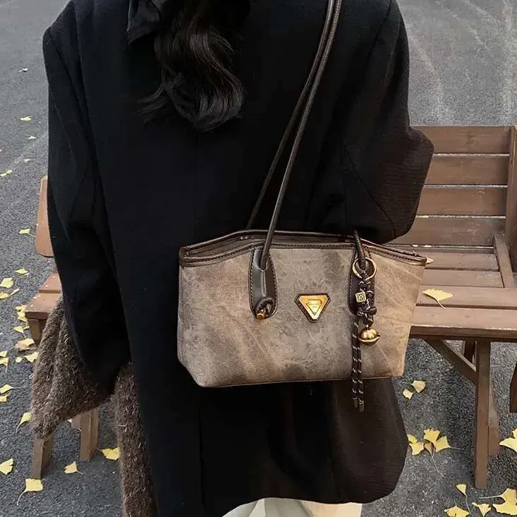 Designer Bag Luxury Bag Shoulder Free Shipping Bags Tote For Women Commuting PU Black Large Capacity Crossbodybag Four Season Universal Strap With Pen