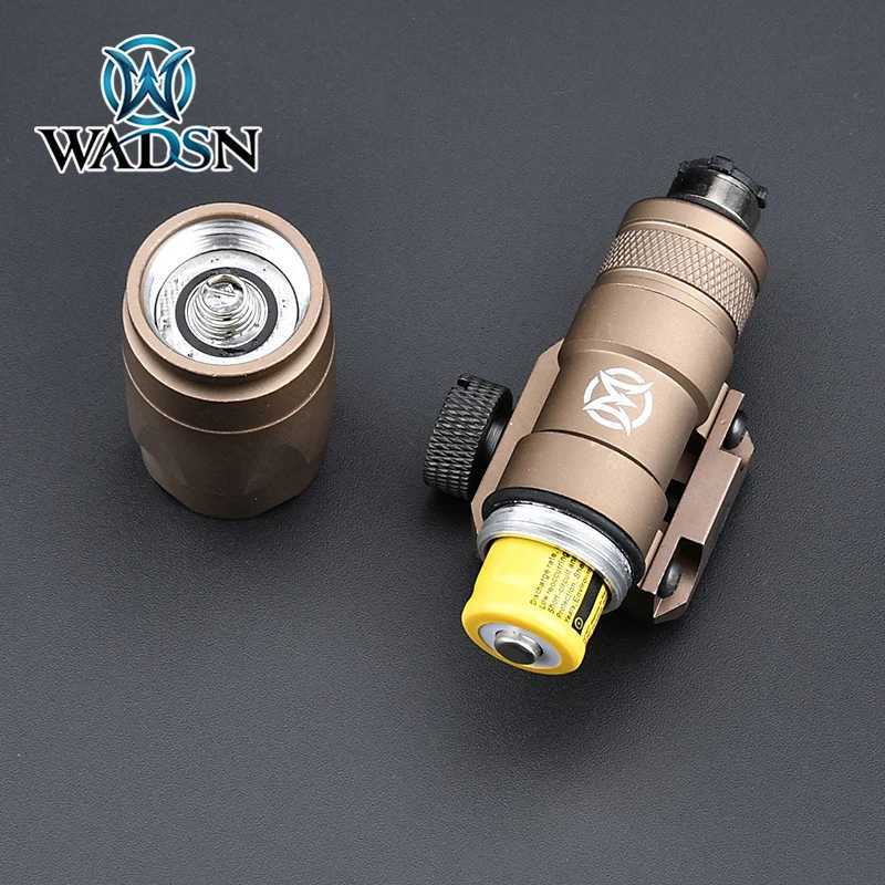 300M300A Flashlight Surefire Scout Light Tactical Mini Gun Light Fit 20mm Picatinny Rail Airsoft Hunting Weapon Light W250722