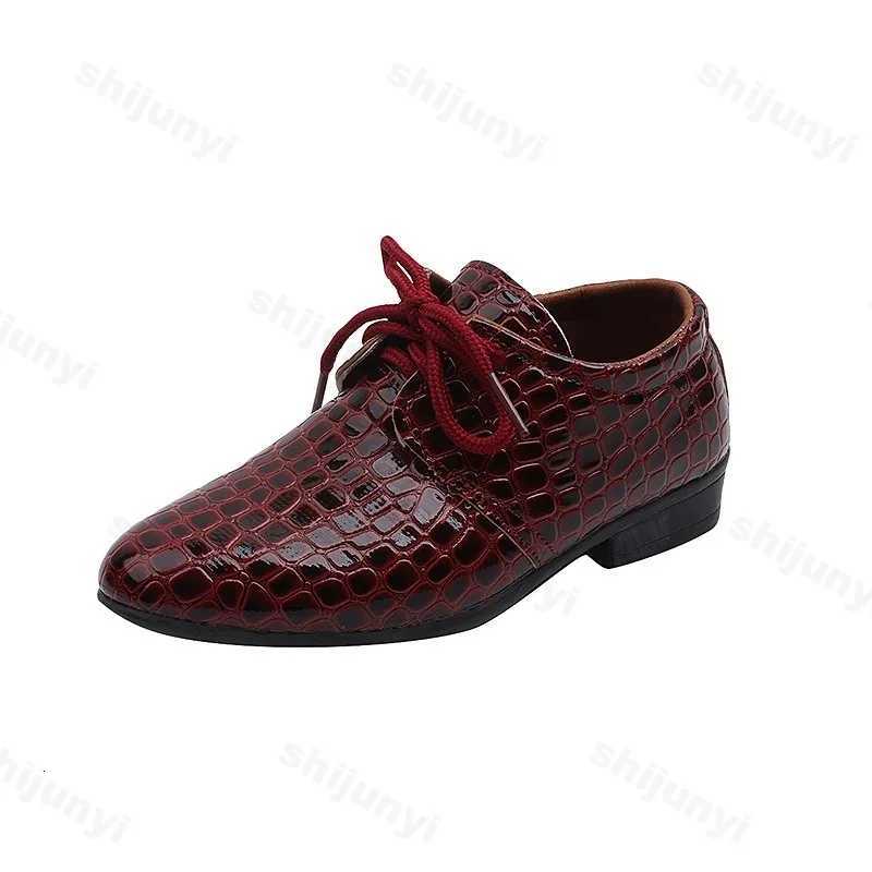 2025 New Retro Fashion Lace Up Pointed Toe Dress Shoes for Boys Leather Shoes Uniform Kids Oxford Performance Flats Shoes XJ250724