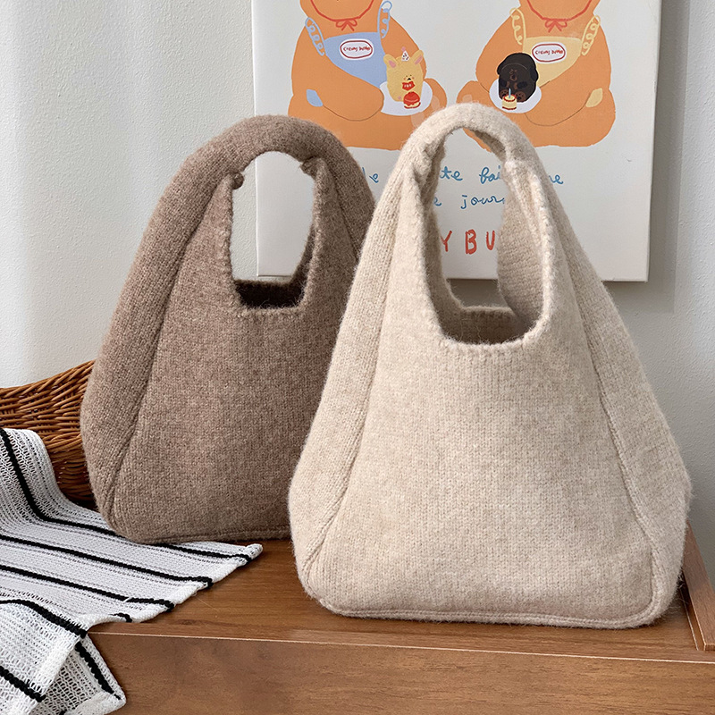 Elegant Womens Designer Handbags Classic Style with Multiple Colors