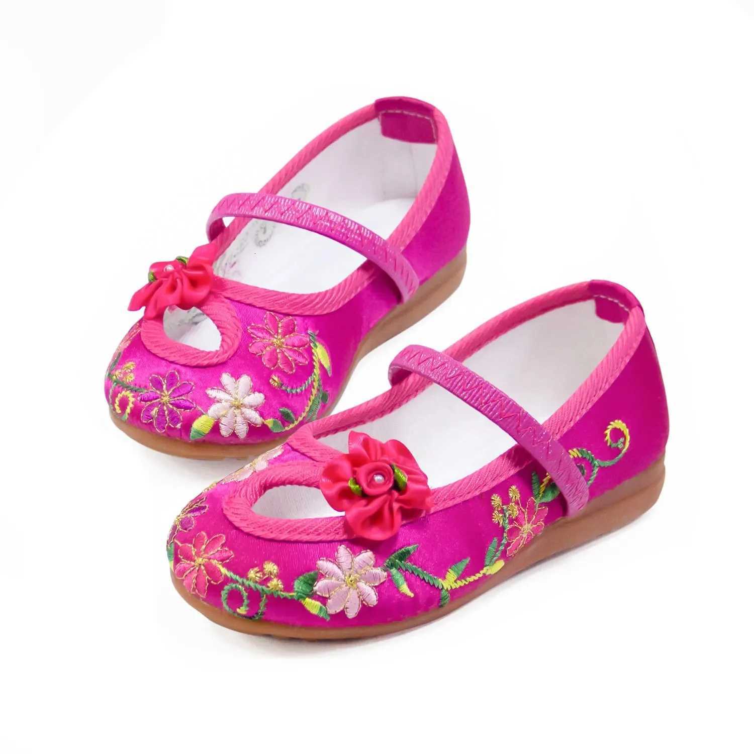 Girls Embroidery Floral Shoes Encanto Mirabel Princess Shoes Baby Vintage Ballerina Flats Comfortable Anti-Slip Low Heel Flats XJ250724